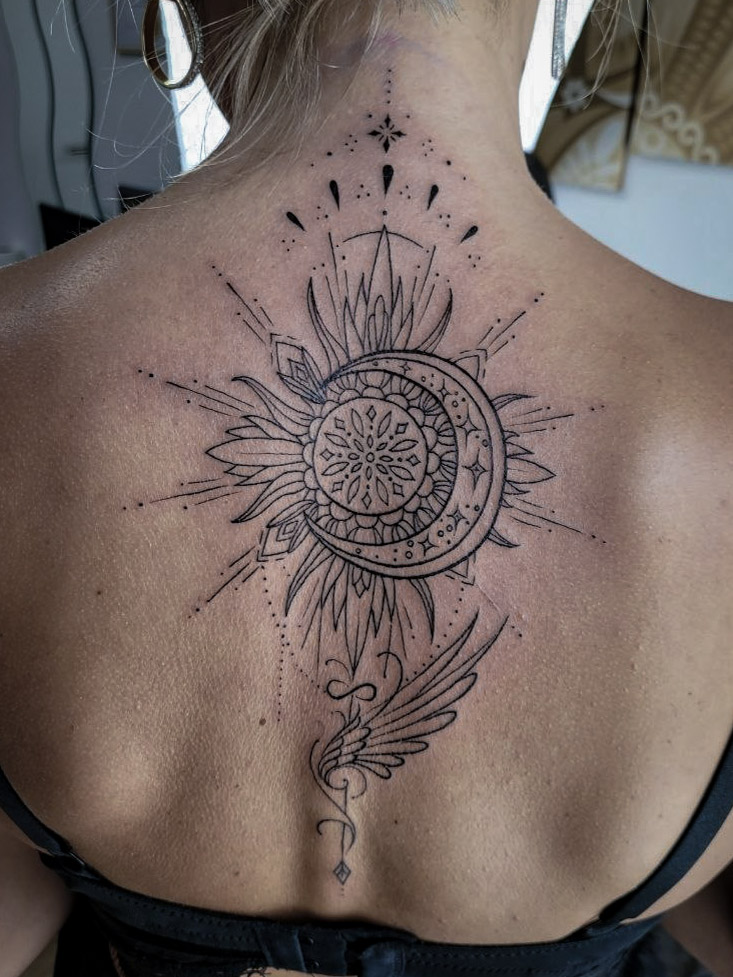Fine Line Tattoo von Oleksii Chykhman in Hamburg — Arbeit 8