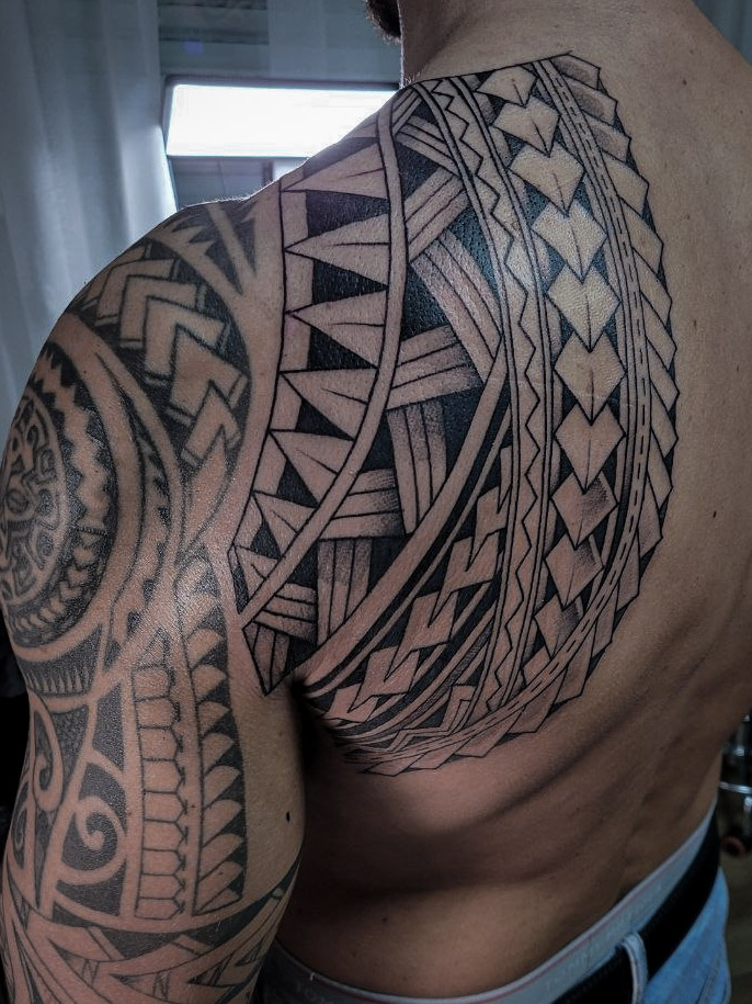 Polynesisch Tattoo von Oleksii Chykhman in Hamburg — Arbeit 5